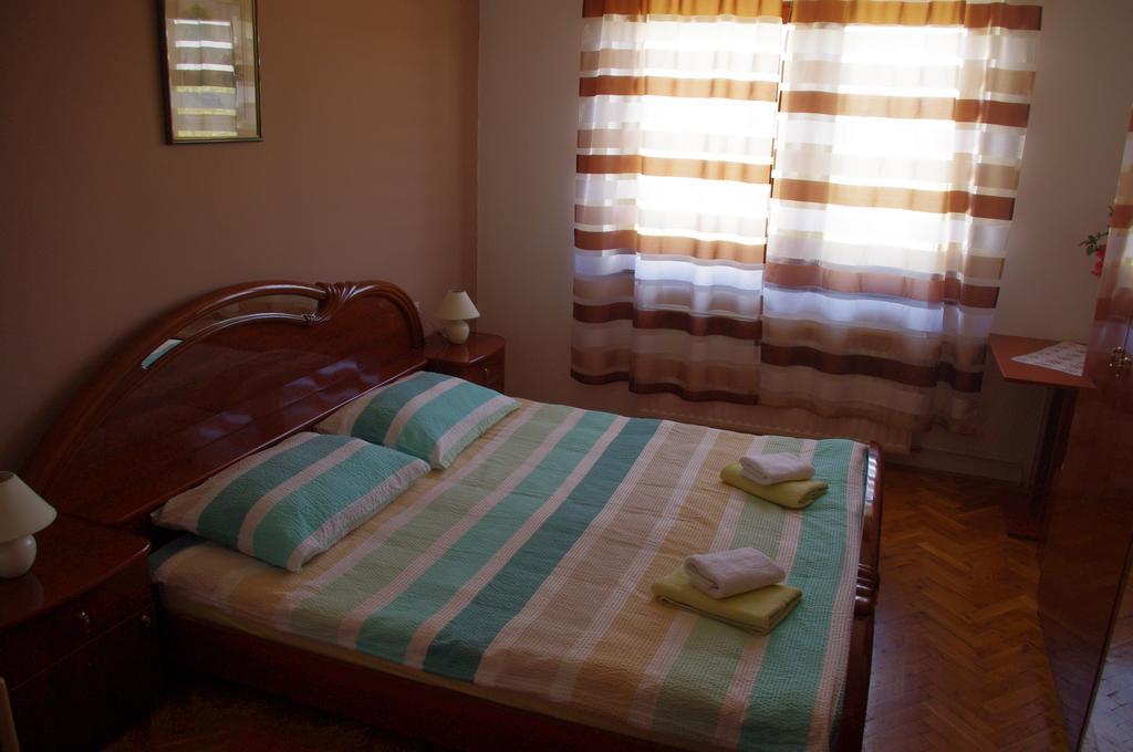 Apartment Tomy Слунь Екстер'єр фото