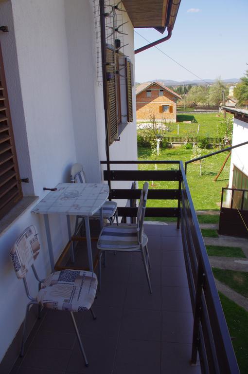 Apartment Tomy Слунь Екстер'єр фото
