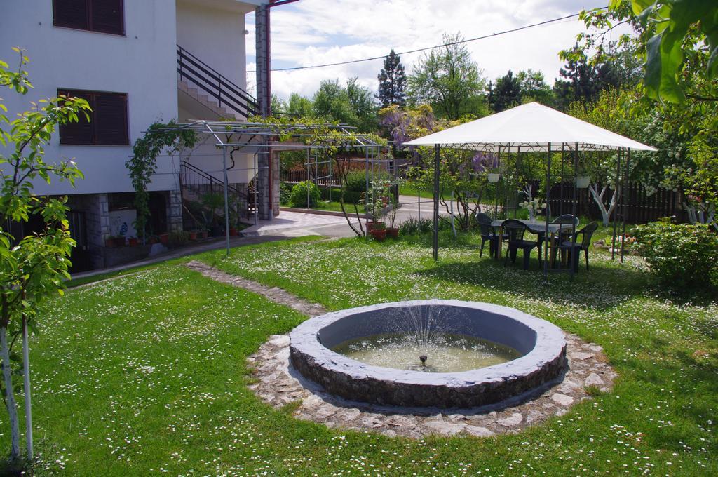 Apartment Tomy Слунь Екстер'єр фото